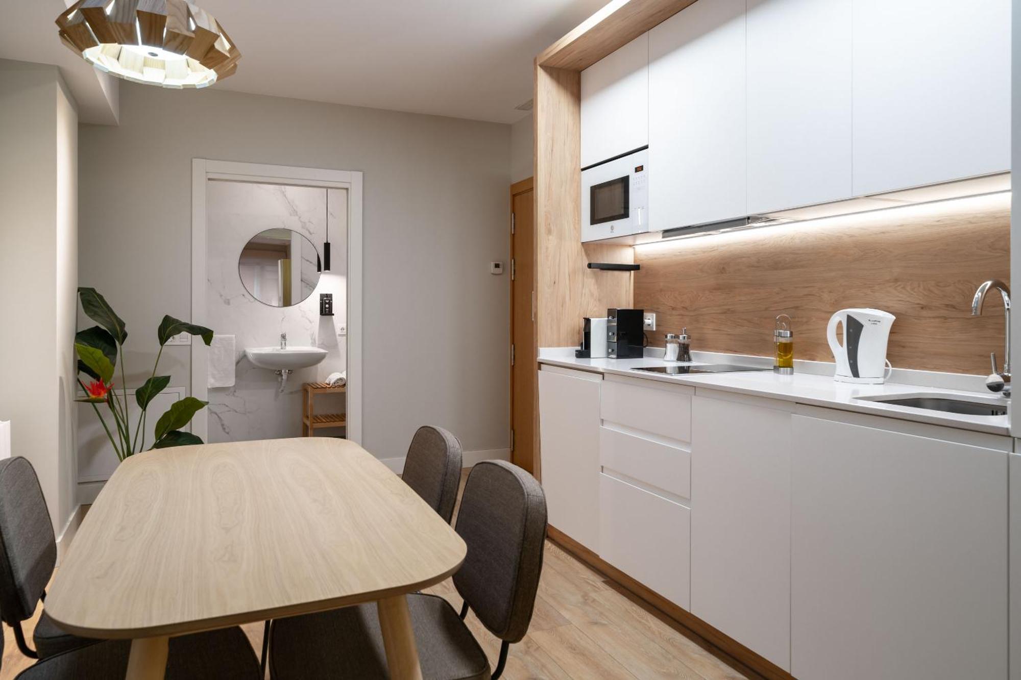 Limehome Bilbao Tristan De Leguizamon Kalea Exterior photo