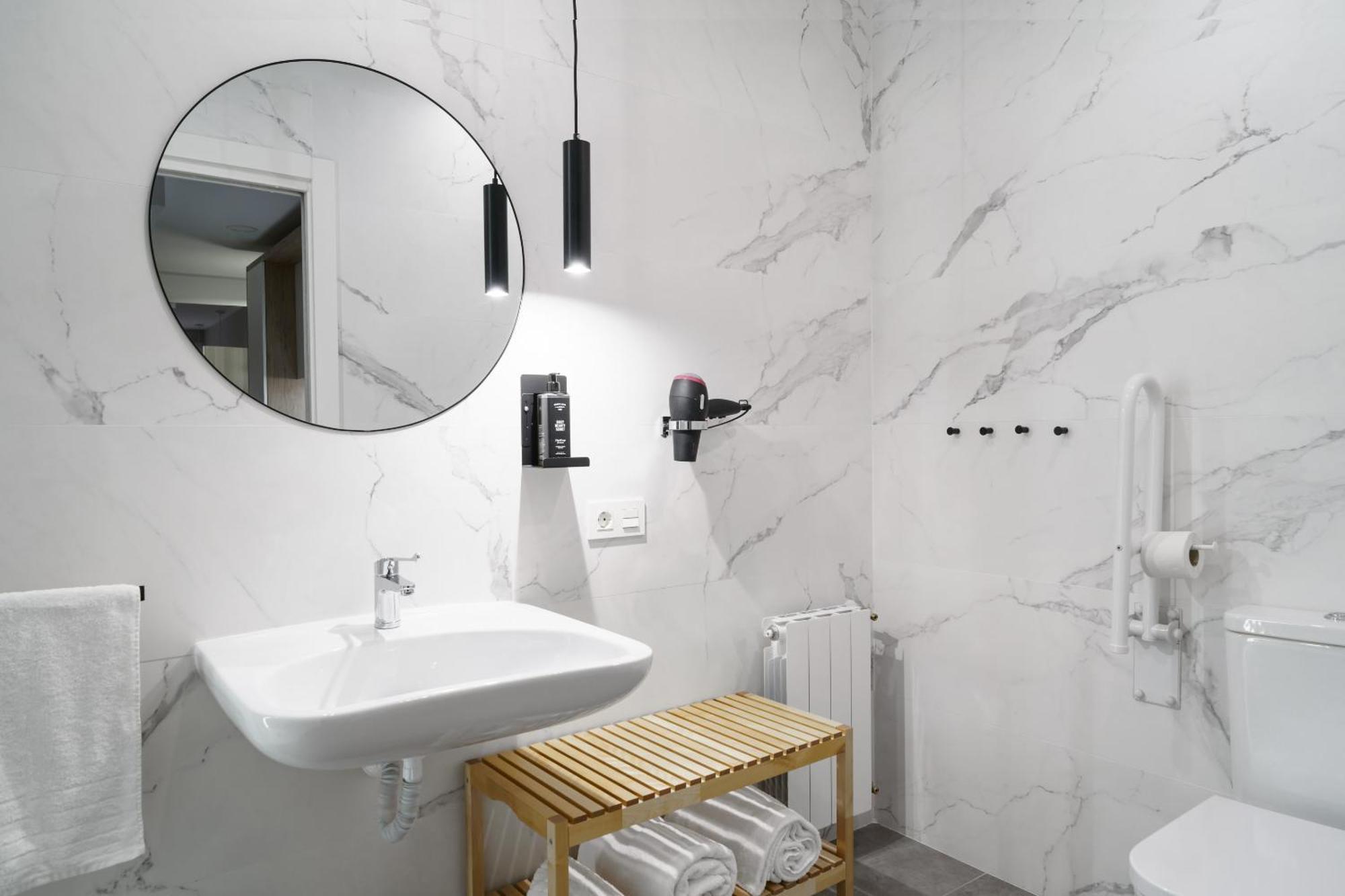 Limehome Bilbao Tristan De Leguizamon Kalea Room photo