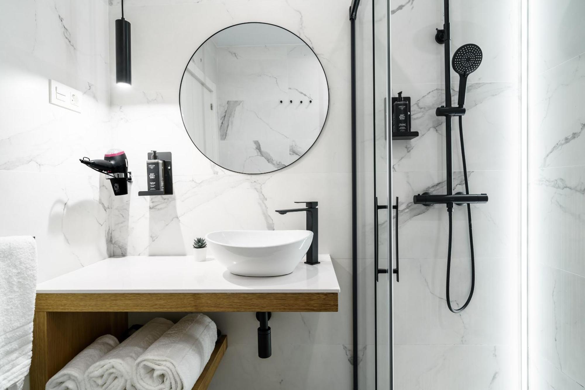 Limehome Bilbao Tristan De Leguizamon Kalea Room photo